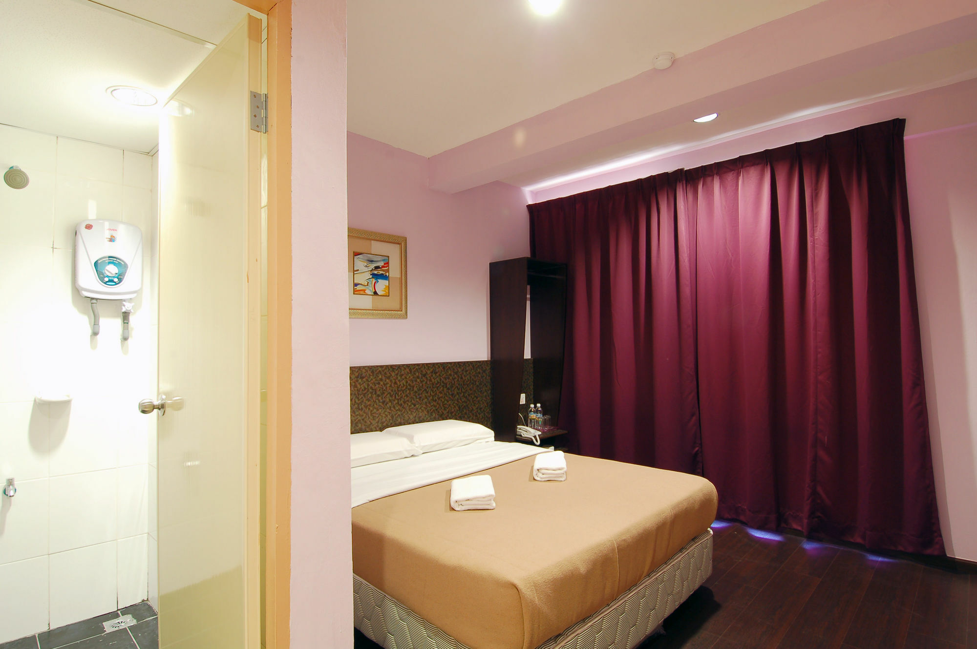 Aristo Hotel Putatan Kota Kinabalu Exterior photo